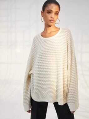 EUC Babaton Aritzia Balboa Crew Neck Metallic Oversized Boxy Sweater Size M